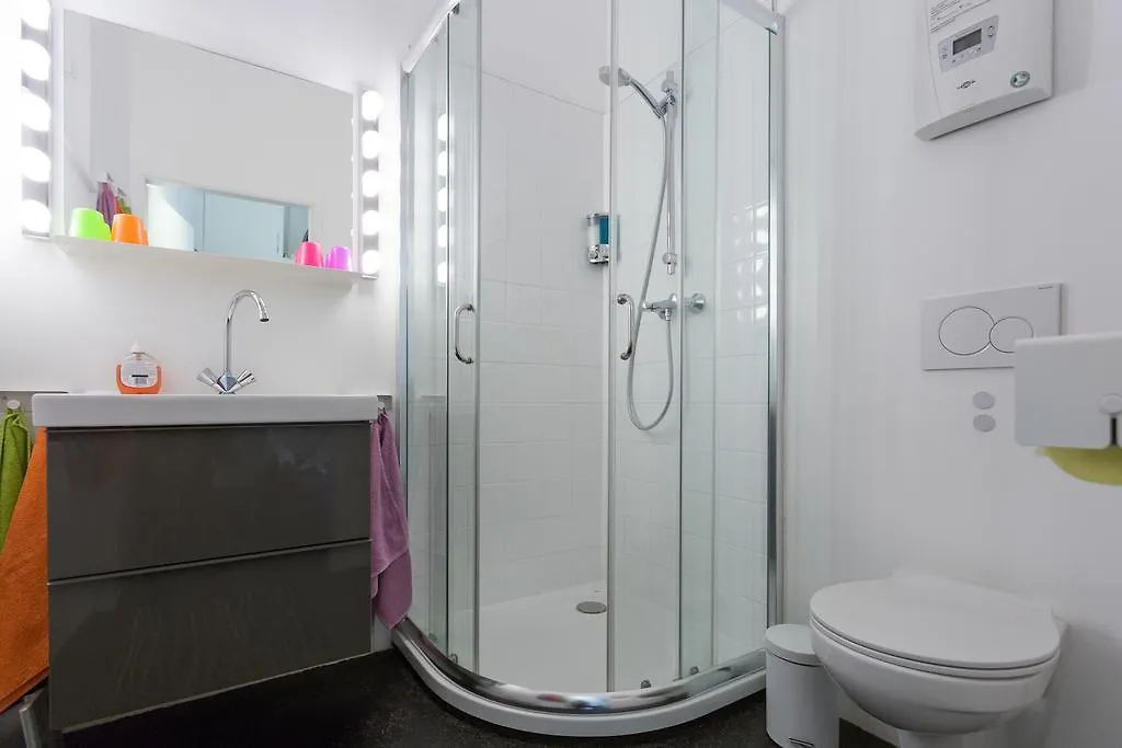 Streetview Wien - Premium Apartment Beim Belvedere 0*, فيينا